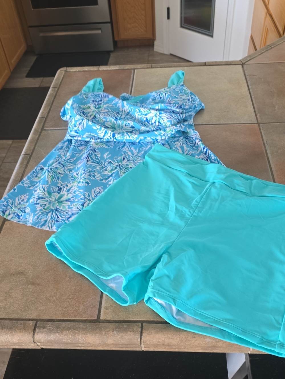 Aqua Floral Swim Dress with Teal Swim Shorts Sz Lg Nwt